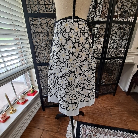 Talbots Petites Size 10P Daisy Circle Skirt Black and White - Picture 5 of 8